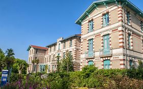 Residence De Tourisme Vacances Bleues Villa Regina